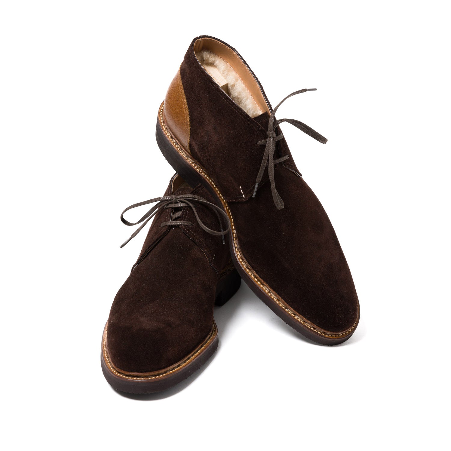 Bootee "Heel-Cap Chukka" aus dunkelbraunem Rauhleder - reine Handarbeit